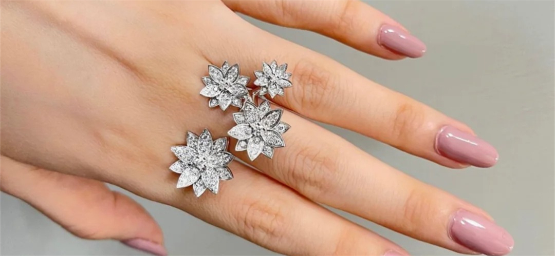 VCA Lotus ring wearing