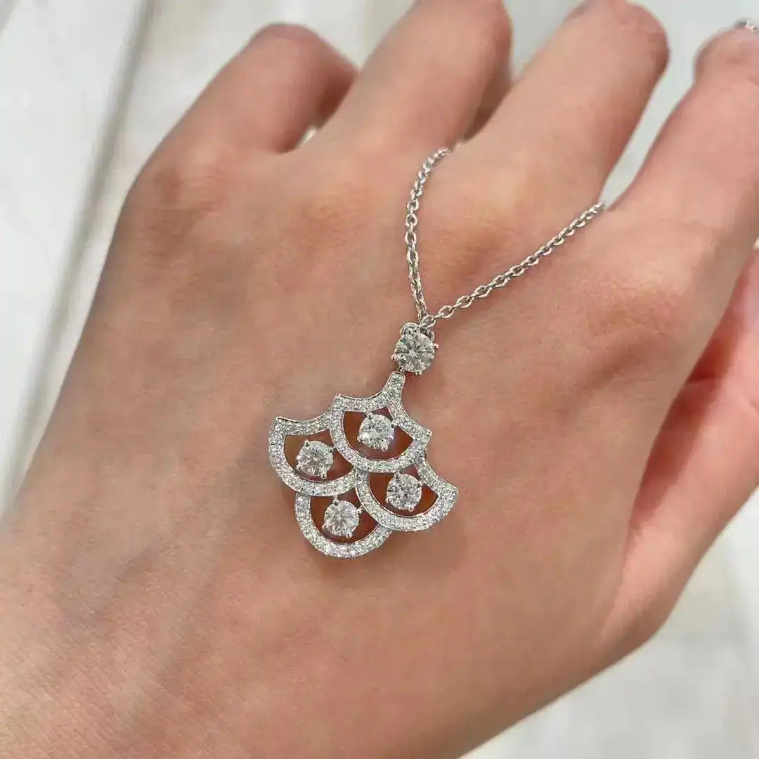 18K Gold Graff Icon Silhouette Diamond Pendant Necklace